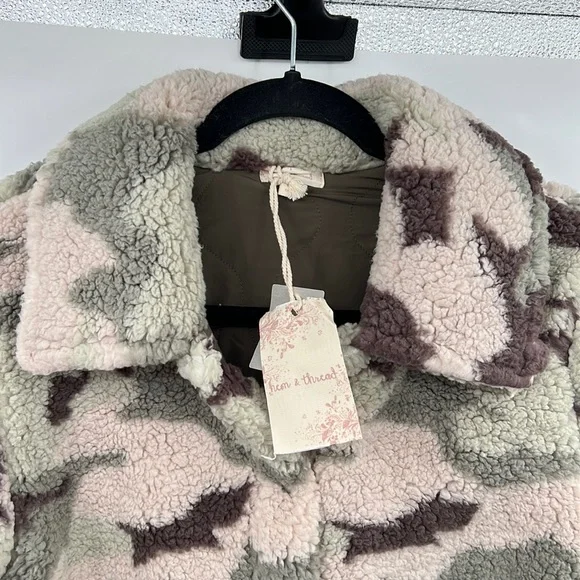 🆕Hem & Thread Camo Sherpa Fleece Green Brown Rose Beige Quilted Lining Last One - Picture 9 of 15